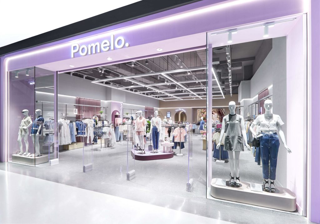 สินค้าแบรนด์เสื้อผ้าดังอย่าง Pomelo ลด 15% สำหรับคำสั่งซื้อแรก